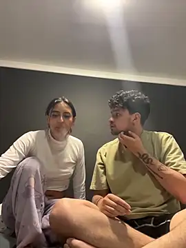 Snapshot of hotlatinocouple__ chatting on August 9, 2026, 6:29 am hotlatinocouple online show from August 9, 2026, 6:29 am