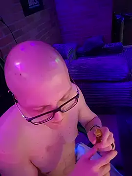 Snapshot of chronic_vibez chatting on June 14, 2026, 2:24 am chronic vibez online show from June 14, 2026, 2:24 am