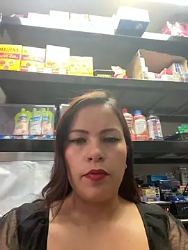 MIA ROSSEEE online show from June 4, 2026, 1:17 pm