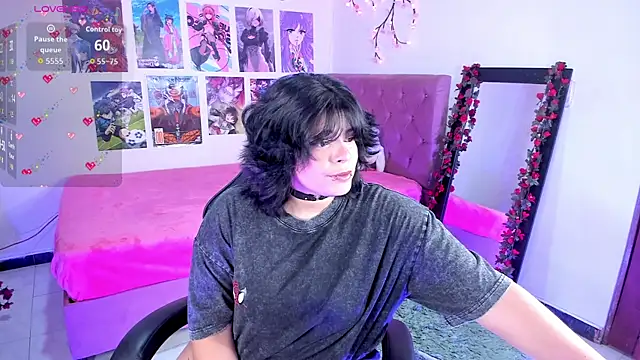 Jenna Greyy  online show from April 9, 2026, 5:51 pm