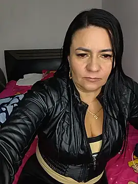 Snapshot of cataleya-latina chatting on June 5, 2026, 6:52 am cataleya-latina online show from June 5, 2026, 6:52 am