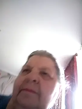 MartaMia68 online show from April 13, 2026, 7:14 am