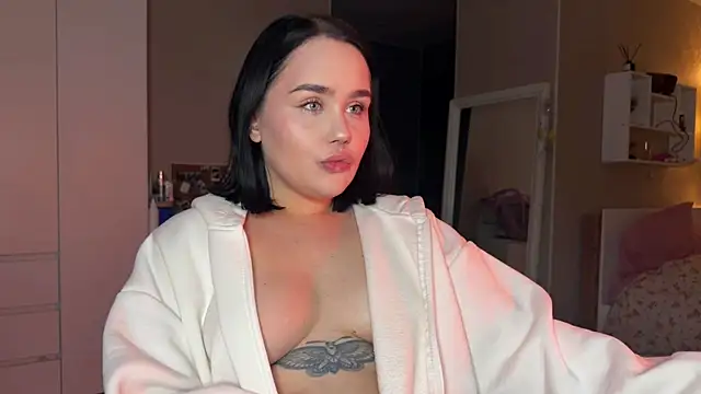 lola raze online show from June 27, 2026, 9:20 pm