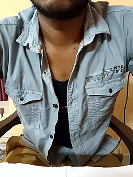 bullhottamil online show from April 18, 2026, 3:27 pm