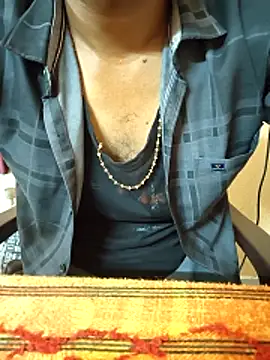 bullhottamil online show from April 19, 2026, 4:17 pm