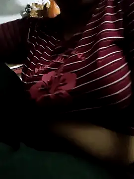  younger couples  online show from April 24, 2026, 10:56 pm