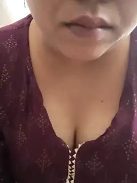  younger couples  online show from April 29, 2026, 6:17 am