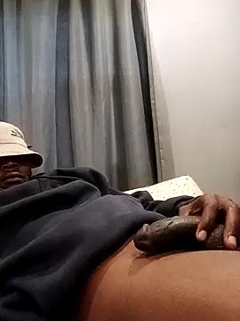 Snapshot of Nkazimulz chatting on April 13, 2026, 6:52 am Nkazimulz online show from April 13, 2026, 6:52 am