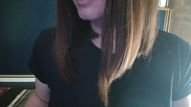 NicoleLove  online show from June 17, 2026, 5:03 pm