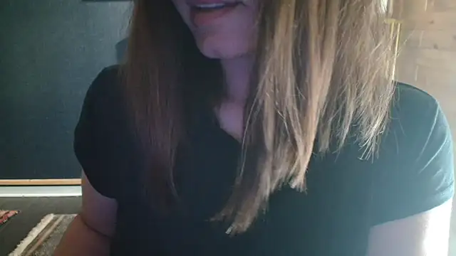 NicoleLove  online show from June 25, 2026, 5:34 am