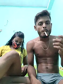 Hot-Couple4 online show from May 3, 2026, 4:02 pm