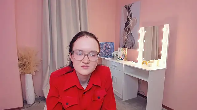 Snapshot of ErmaCurlis chatting on April 13, 2026, 9:37 am ErmaCurlis online show from April 13, 2026, 9:37 am