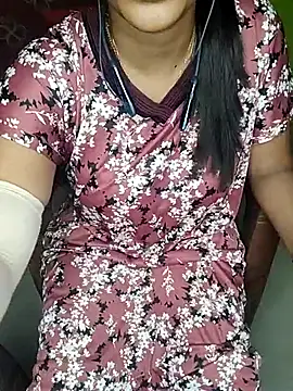 Tamilmoon006 online show from June 4, 2026, 3:29 pm