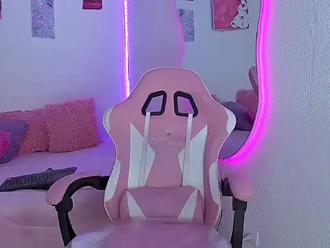 anisha vela online show from April 10, 2026, 4:12 pm