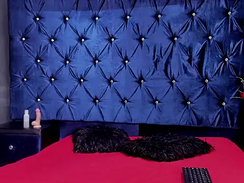 AntonelaSandoval online show from April 11, 2026, 7:07 pm