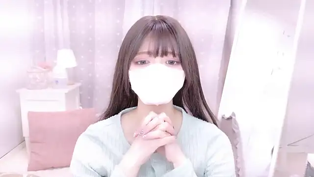 Snapshot of SERIpon_ chatting on April 18, 2026, 1:37 pm SERIpon online show from April 18, 2026, 1:37 pm