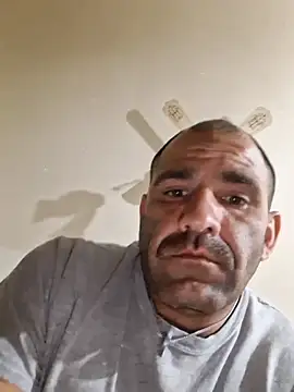 Snapshot of fitguy4u chatting on June 4, 2026, 1:06 pm fitguy4u online show from June 4, 2026, 1:06 pm