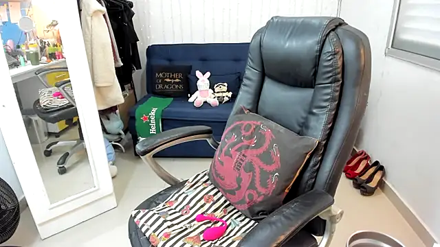 Snapshot of amaracamgirl chatting on March 6, 2025, 2:29 pm amaracamgirl online show from March 6, 2025, 2:29 pm