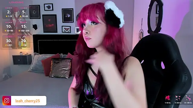 Snapshot of Leah_cherry chatting on May 5, 2026, 10:29 pm Leah cherry online show from May 5, 2026, 10:29 pm