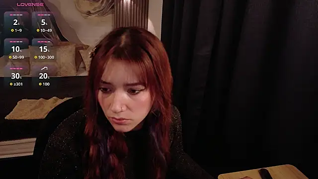 Snapshot of Emily_Cherry_ chatting on July 15, 2026, 2:00 pm Emily Cherry online show from July 15, 2026, 2:00 pm