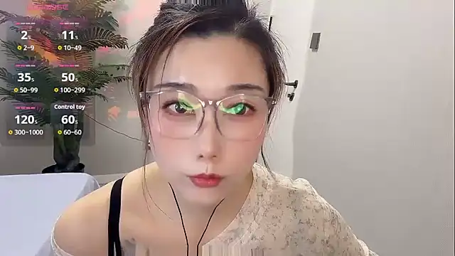 Snapshot of Yunxi- chatting on May 12, 2026, 2:14 pm Yunxi- online show from May 12, 2026, 2:14 pm