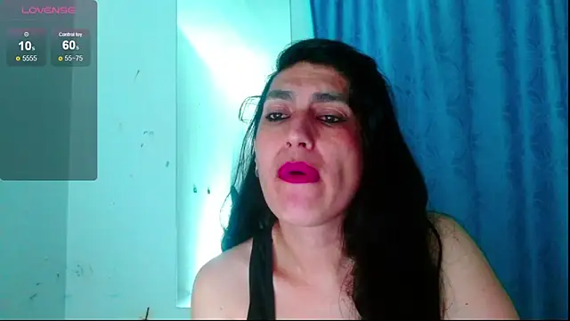 Snapshot of diosa_gil chatting on June 10, 2026, 12:22 am diosa gil online show from June 10, 2026, 12:22 am