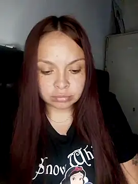 Lina19 93 online show from April 16, 2026, 10:23 pm