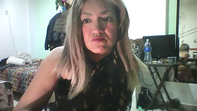 Snapshot of Mich76 chatting on July 1, 2026, 3:30 am Mich76 online show from July 1, 2026, 3:30 am