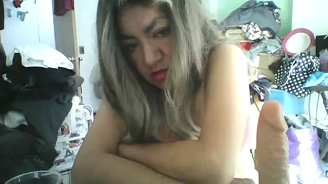 Snapshot of Mich76 chatting on July 26, 2026, 12:08 am Mich76 online show from July 26, 2026, 12:08 am