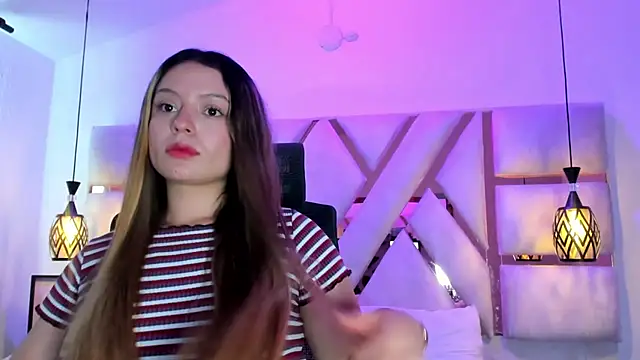 Snapshot of giigii_hadidd chatting on April 22, 2026, 7:48 pm giigii hadidd online show from April 22, 2026, 7:48 pm