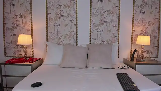 jade spinters online show from June 25, 2026, 7:40 pm