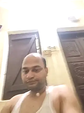 thenudemale online show from June 10, 2026, 6:29 pm