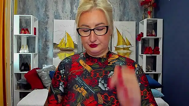 Snapshot of DianaFrances chatting on April 23, 2026, 8:13 am DianaFrances online show from April 23, 2026, 8:13 am