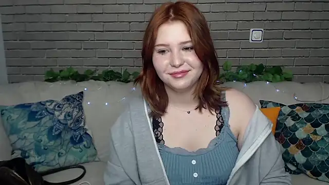 TeonaJ online show from April 12, 2026, 1:27 pm