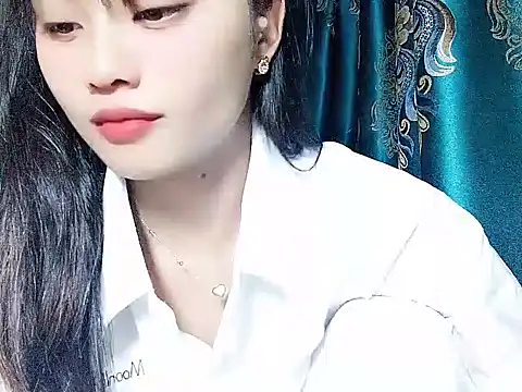 Bella86 online show from April 23, 2026, 8:11 pm