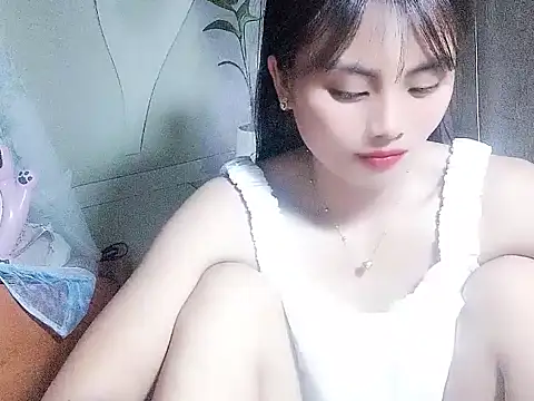 Bella86 online show from April 28, 2026, 9:42 pm
