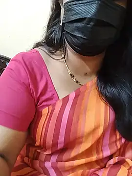Snapshot of Stephaniee27 chatting on July 15, 2026, 10:20 am Stephaniee27 online show from July 15, 2026, 10:20 am