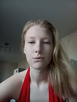Snapshot of Tanya_Savel chatting on April 27, 2026, 1:14 am Tanya Savel online show from April 27, 2026, 1:14 am