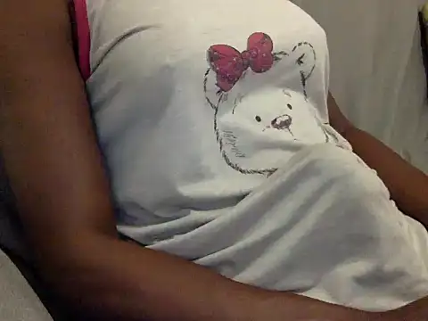RayanneCampbell-25cm online show from May 1, 2026, 10:14 pm