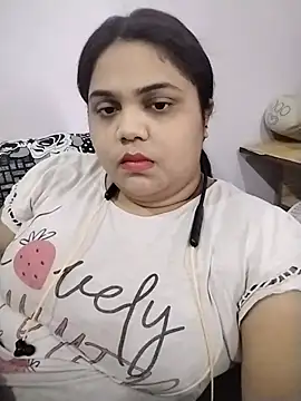 hotsilk21 online show from June 14, 2026, 7:54 am