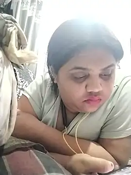 hotsilk21 online show from June 16, 2026, 8:33 pm