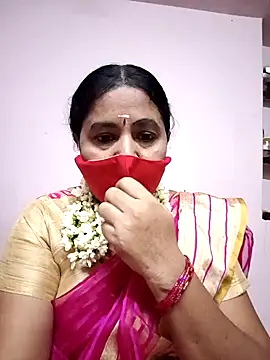 Snapshot of Tamilaunty35 chatting on May 12, 2026, 3:09 pm Tamilaunty35 online show from May 12, 2026, 3:09 pm