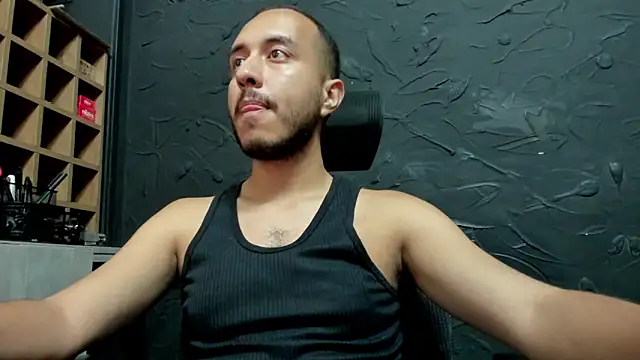 cristianstone2 online show from April 22, 2026, 10:44 pm