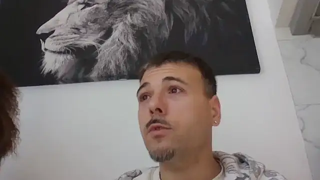 Snapshot of CasalFire chatting on May 1, 2026, 2:54 pm CasalFire online show from May 1, 2026, 2:54 pm