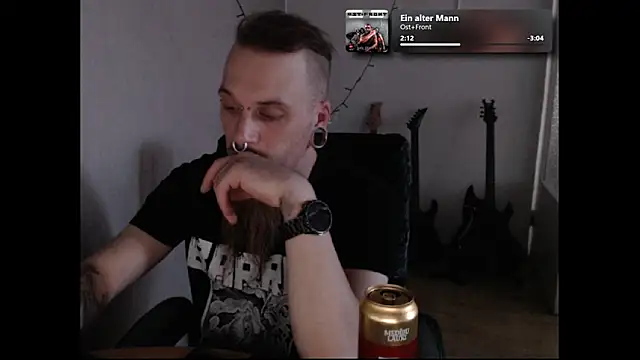 Snapshot of THatRandomMetalHead chatting on June 17, 2026, 6:31 pm THatRandomMetalHead online show from June 17, 2026, 6:31 pm