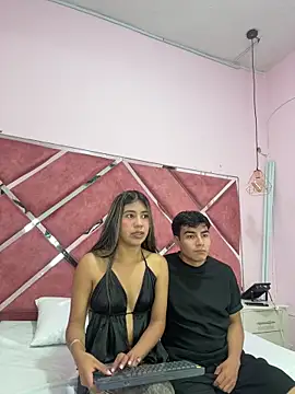 Kimmiebellarie online show from April 14, 2026, 1:06 pm