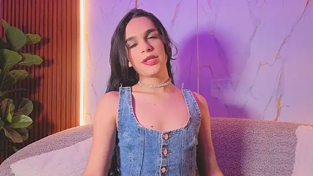 valerysofia vg online show from April 15, 2026, 7:32 pm