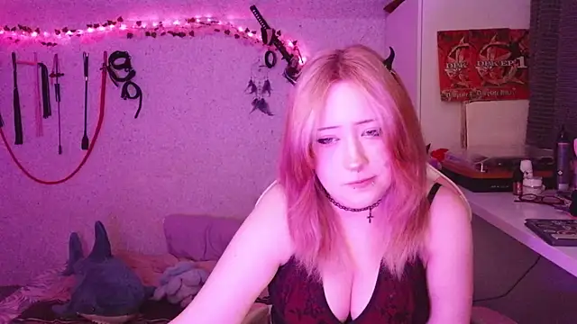 Snapshot of plumpy_girl chatting on April 15, 2026, 7:10 pm plumpy girl online show from April 15, 2026, 7:10 pm