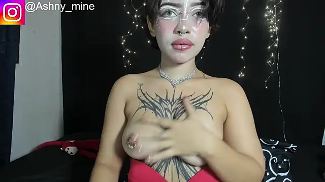 Snapshot of Ashnikko___ chatting on June 12, 2026, 12:48 pm Ashnikko online show from June 12, 2026, 12:48 pm