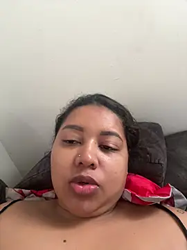 Snapshot of Ninibella chatting on July 7, 2026, 12:09 pm Ninibella online show from July 7, 2026, 12:09 pm